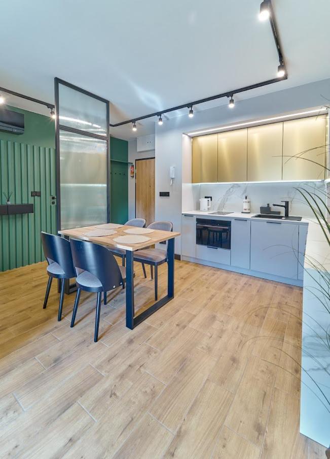 Laguna Ogrody Pieniawskie 33 Emerald Vip-Z Balkonem Polanica-Zdroj Ngoại thất bức ảnh