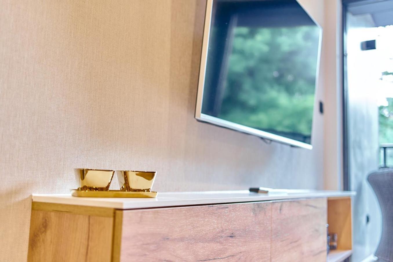 Laguna Ogrody Pieniawskie 33 Emerald Vip-Z Balkonem Polanica-Zdroj Ngoại thất bức ảnh