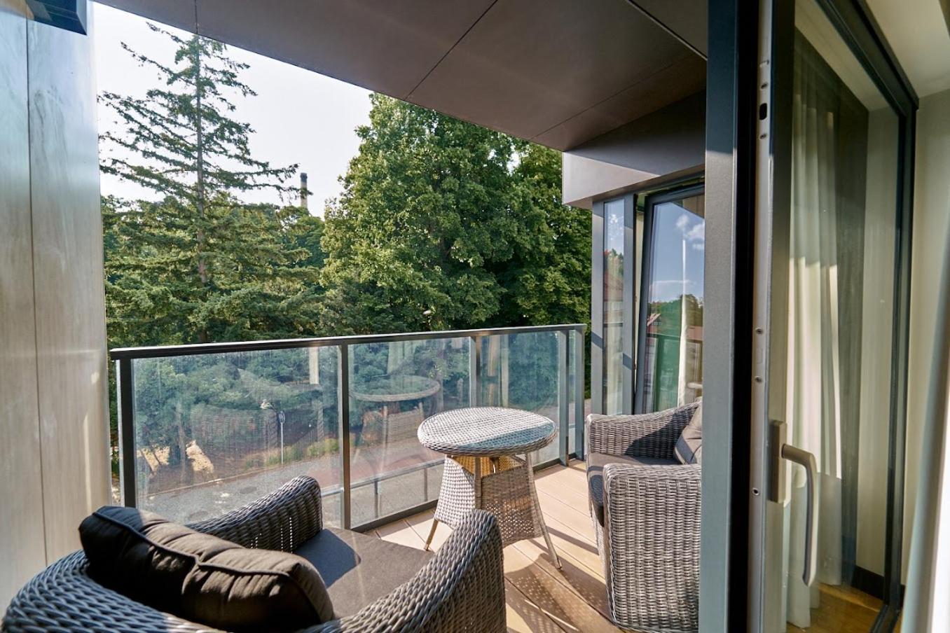 Laguna Ogrody Pieniawskie 33 Emerald Vip-Z Balkonem Polanica-Zdroj Ngoại thất bức ảnh